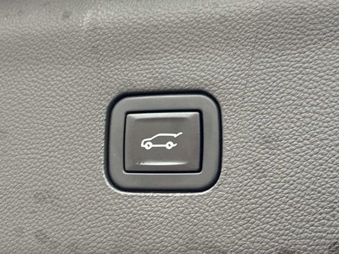 Used 2022 Buick Enclave Premium w/ Experience Buick Package image 14