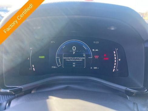 Used 2025 Toyota Camry SE image 16