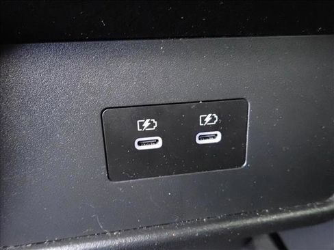 Used 2024 Nissan Rogue SV image 10