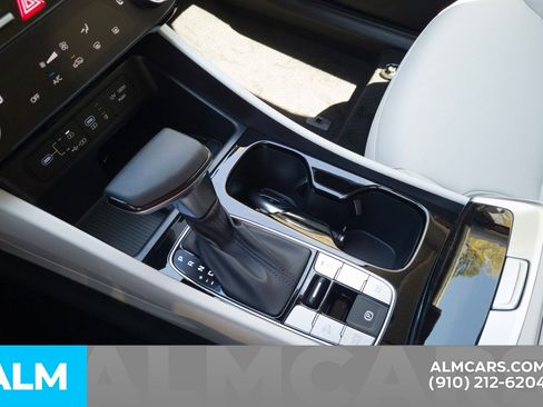 Used 2025 Hyundai Tucson SEL FWD image 26