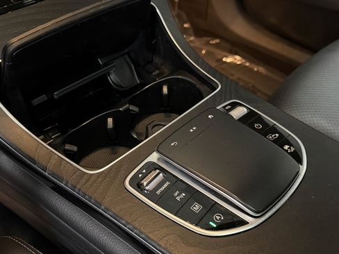 Certified 2022 Mercedes-Benz GLC 300 image 32