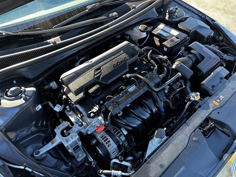 Used 2021 Hyundai Elantra SE image 15