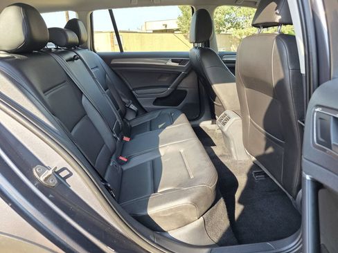 Used 2017 Volkswagen Golf Alltrack SE AWD/4WD image 20