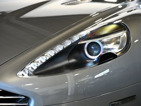 Used 2011 Aston Martin Rapide RWD image 11