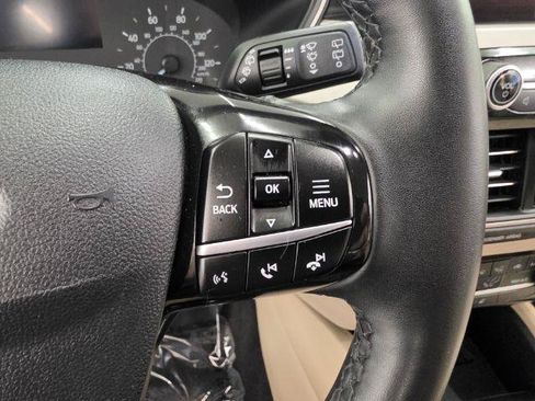 Used 2021 Ford Escape SE w/ Cold Weather Package FWD image 17