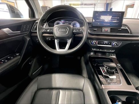 Used 2023 Audi Q5 2.0T Premium Plus w/ Premium Plus Package AWD/4WD image 17