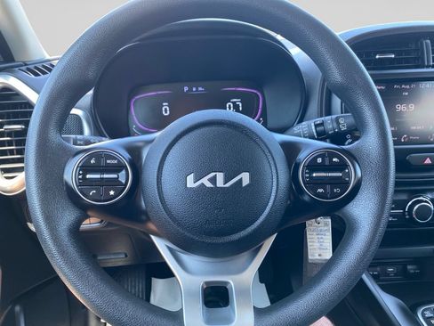 Certified 2023 Kia Soul LX FWD image 25