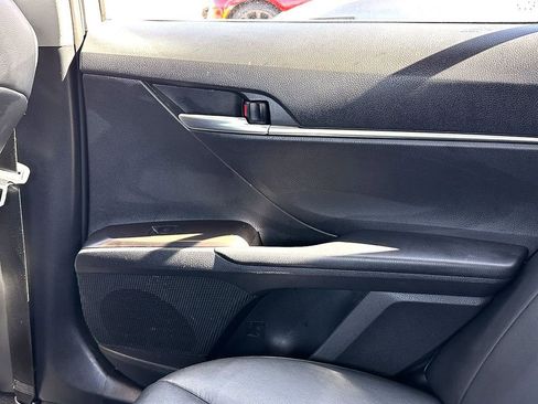 Used 2024 Toyota Camry SE w/ Convenience Package image 18