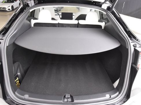 Used 2024 Tesla Model Y Long Range image 20