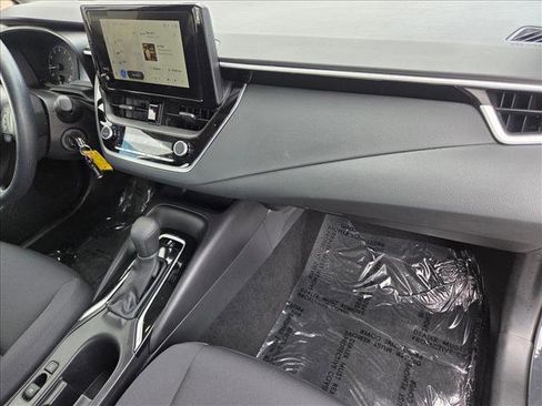 Certified 2025 Toyota Corolla LE image 20