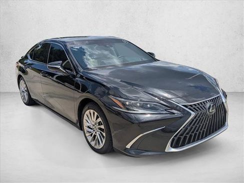 Used 2023 Lexus ES 350 Ultra Luxury w/ Accessory Package (Z2) FWD image 3