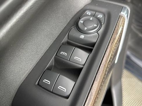 Used 2021 Chevrolet Silverado 1500 RST image 24