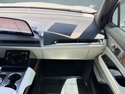Certified 2026 Cadillac Vistiq Luxury AWD/4WD image 27