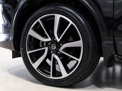 Used 2019 Nissan Rogue Sport SL w/ Premium Package image 58