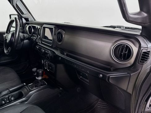 Used 2022 Jeep Wrangler Unlimited Sport AWD/4WD image 27