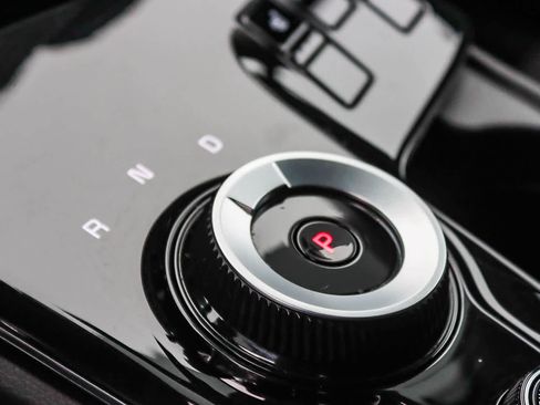 Used 2023 Kia Sportage LX image 18