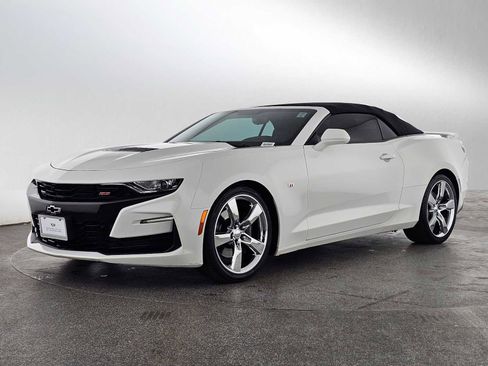 Used 2019 Chevrolet Camaro SS RWD image 7