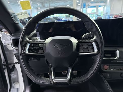 Used 2025 Ford Mustang GT Premium RWD image 27