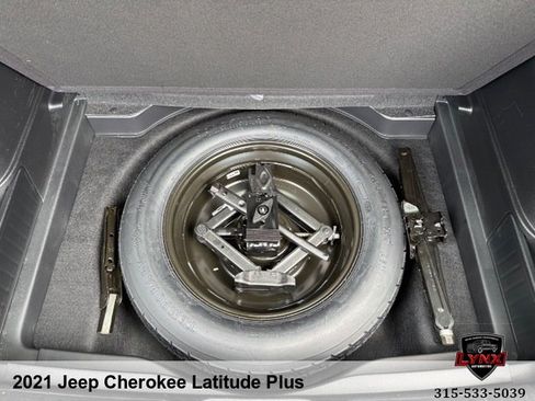 Used 2021 Jeep Cherokee Latitude Plus AWD/4WD image 32