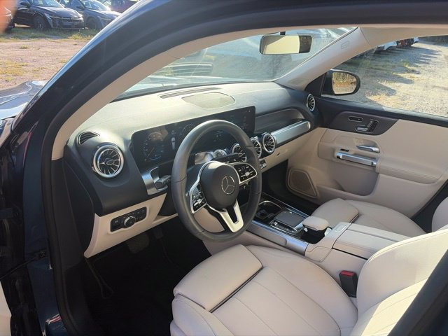 Used 2022 Mercedes-Benz GLB 250 image 26