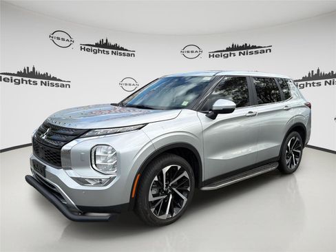 Used 2024 Mitsubishi Outlander SE AWD/4WD image 1