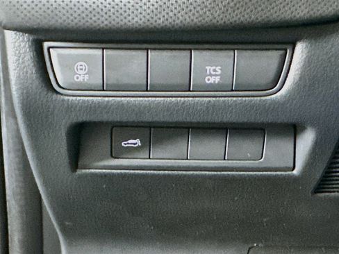Used 2025 MAZDA CX-50 AWD 2.5 S w/ Preferred Package image 16