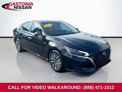 Used 2024 Nissan Altima 2.5 SV