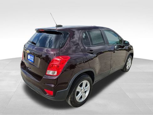 Used 2020 Chevrolet Trax LS w/ Tint and Cruise Package FWD image 7