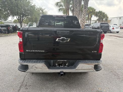 Used 2022 Chevrolet Silverado 1500 LTZ w/ LTZ Premium Package RWD image 6
