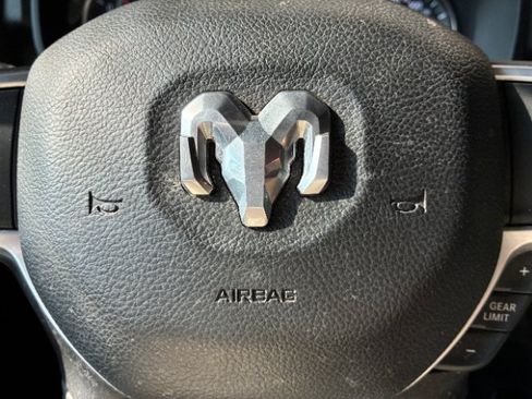 Used 2024 RAM 2500 Big Horn w/ Off Road Package AWD/4WD image 19