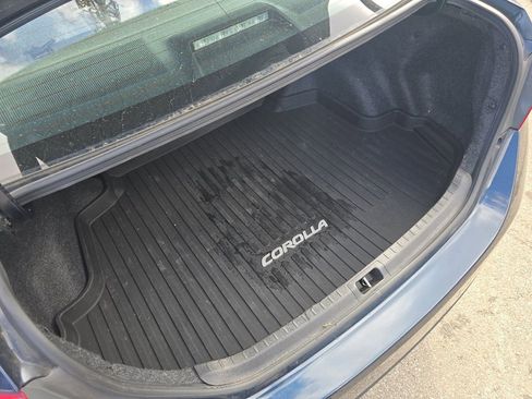 Used 2017 Toyota Corolla XLE image 15