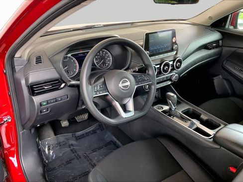 Used 2024 Nissan Sentra SV FWD image 18