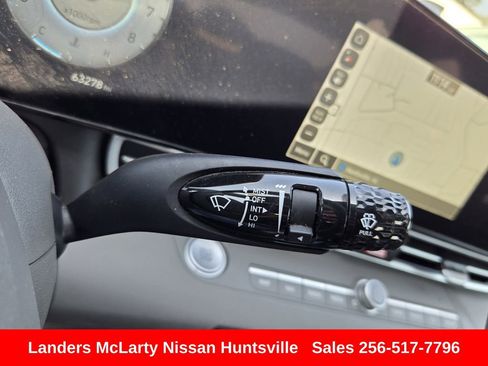 Used 2024 Hyundai Elantra SEL FWD image 23
