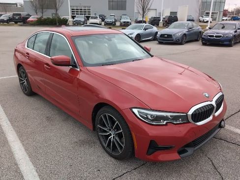 Used 2019 BMW 330i xDrive 330i xDrive w/ Convenience Package image 1