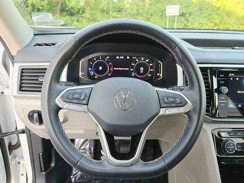 Used 2023 Volkswagen Atlas SE w/ Panoramic Sunroof Package AWD/4WD image 22