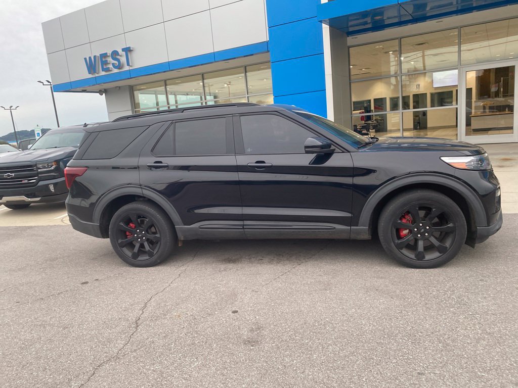 Used 2023 Ford Explorer ST w/ Equipment Group 401A AWD/4WD image 3