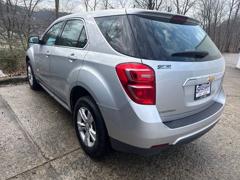 Used 2017 Chevrolet Equinox L image 6