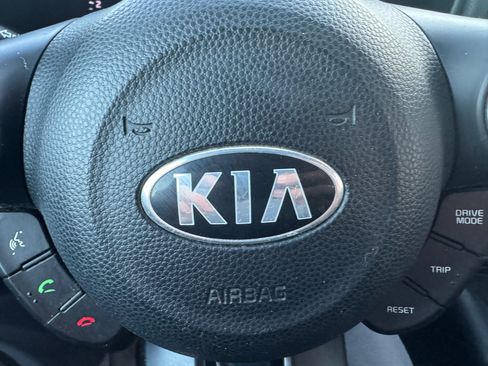 Used 2017 Kia Soul image 17