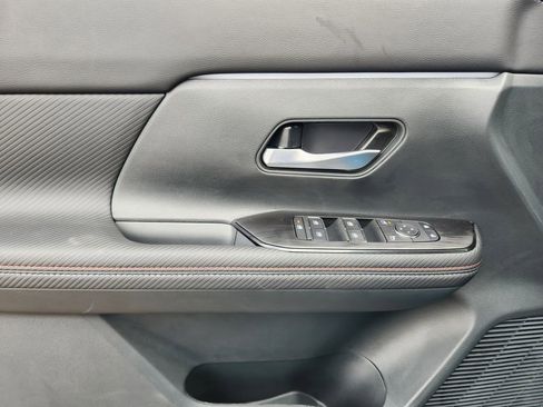 New 2026 Nissan Kicks SR w/ Cold Weather Package image 6