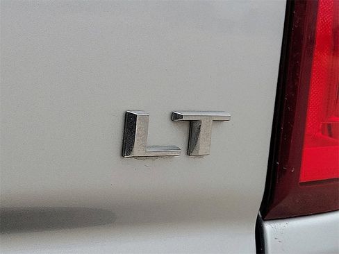 Used 2021 Chevrolet Silverado 1500 LT Trail Boss w/ Convenience Package II image 9