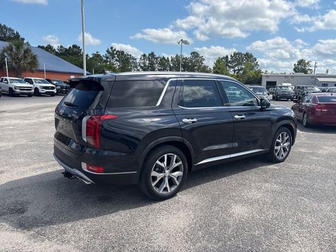 Used 2021 Hyundai Palisade SEL w/ Premium Package FWD image 3