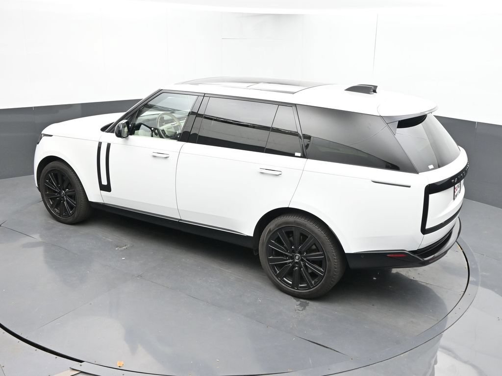 Used 2023 Land Rover Range Rover Long Wheelbase SE AWD/4WD image 42