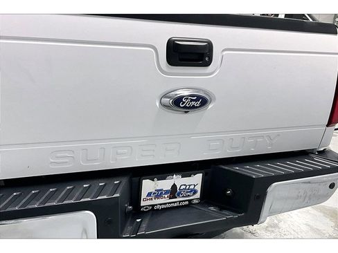 Used 2016 Ford F250 Lariat w/ Chrome Package image 9