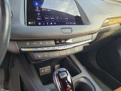 Certified 2023 Cadillac XT4 Premium Luxury FWD image 10