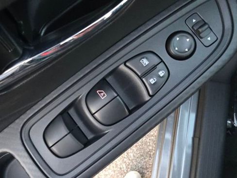 New 2025 Nissan Versa SV w/ Trunk Package image 25