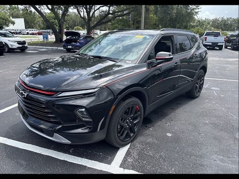 Used 2023 Chevrolet Blazer LT FWD image 1