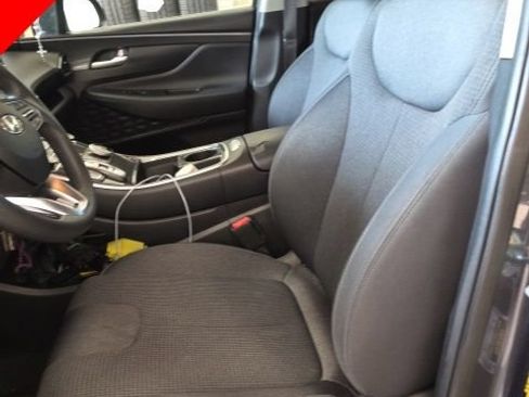 Used 2021 Hyundai Santa Fe SE FWD image 4