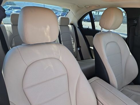 Used 2019 Mercedes-Benz C 300 Sedan image 21