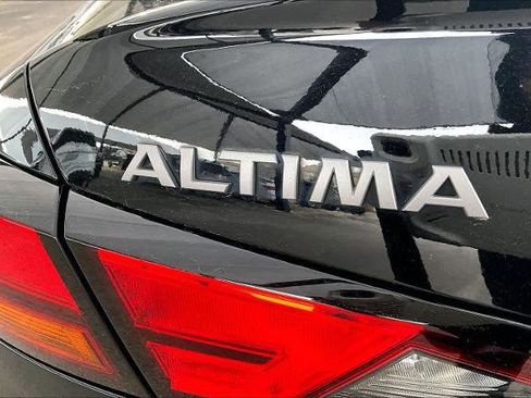 Certified 2024 Nissan Altima 2.5 SR image 10
