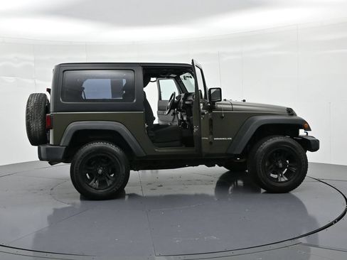 Used 2015 Jeep Wrangler Sport w/ Connectivity Group AWD/4WD image 22